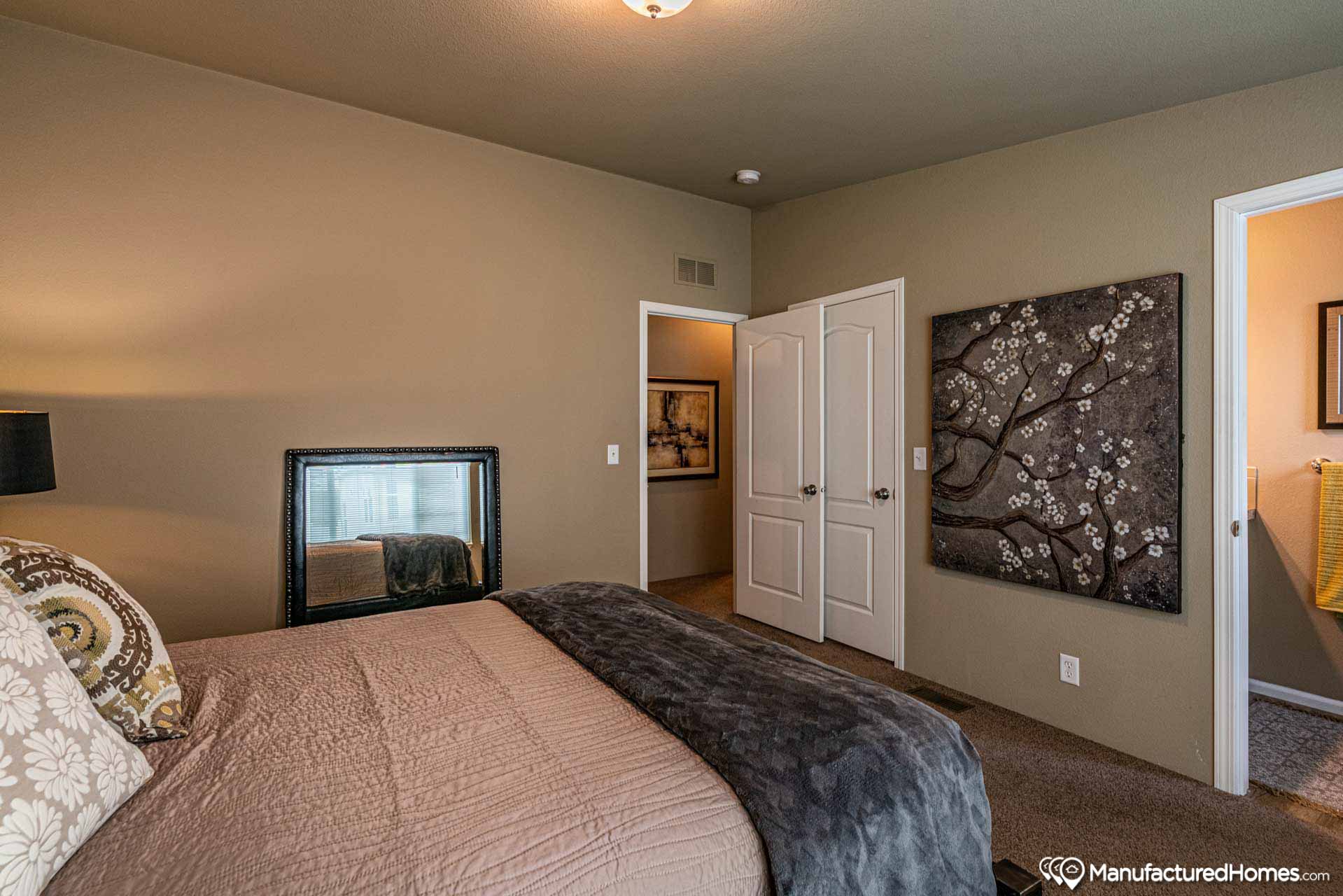 400 Series The River’s Edge 28362B from